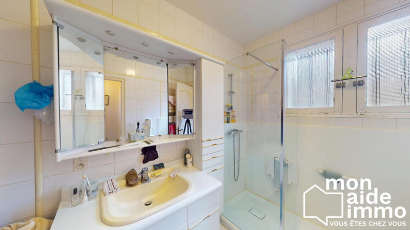 Maison - 145 m² - 5 pièces