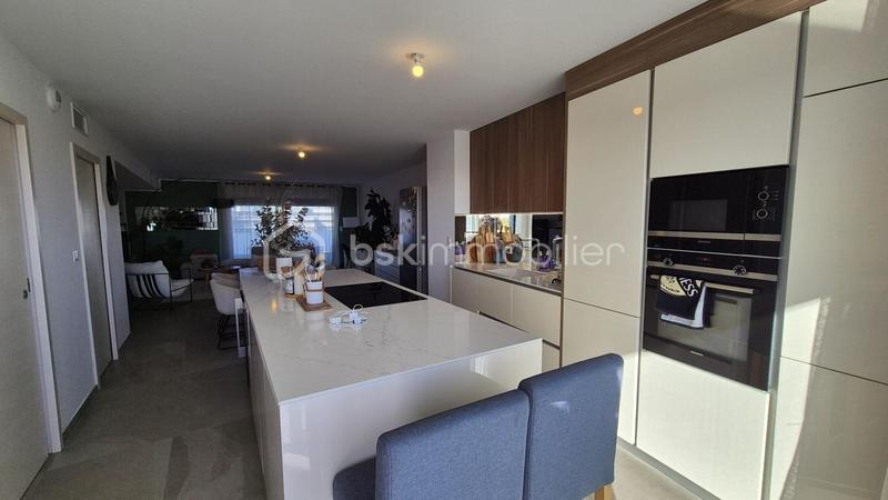 Appartement - 122 m² - 5 pièces