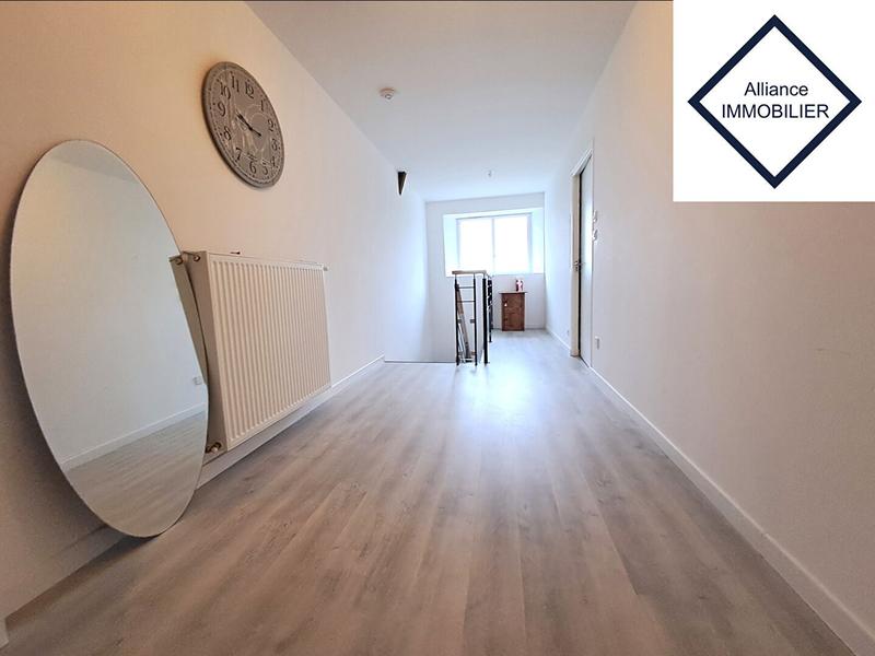 Maison - 290 m² - 16 pièces