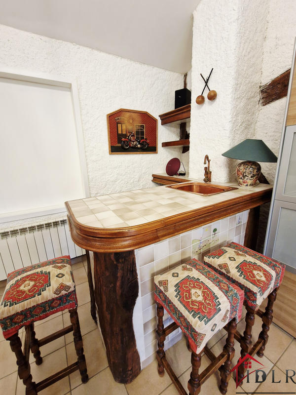 Maison - 225 m² - 7 pièces