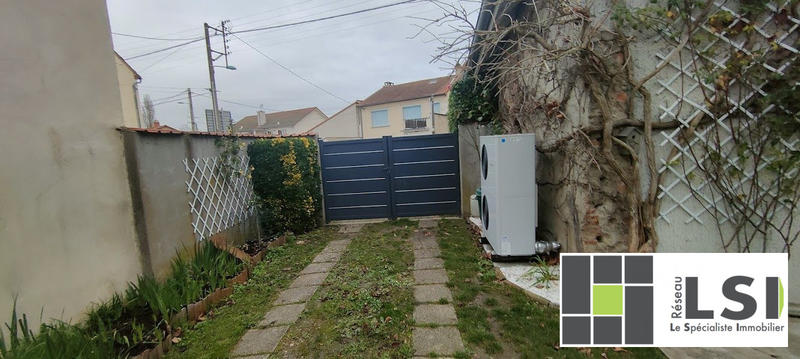 Maison - 208 m² - 10 pièces