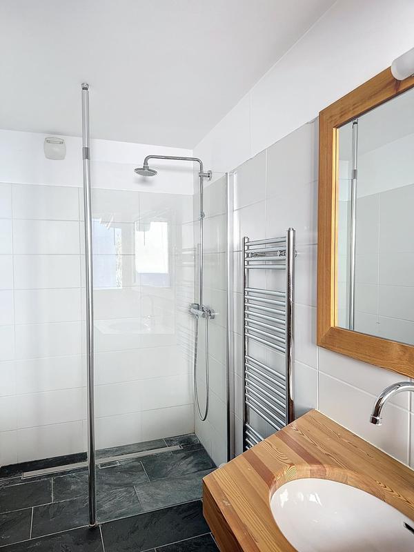 Maison - 340 m² - 8 pièces