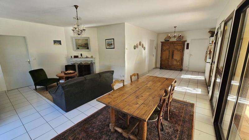 Maison - 164 m² - 7 pièces