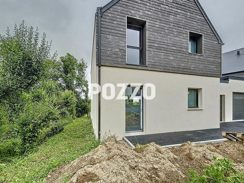 Maison - 90 m² - 4 pièces