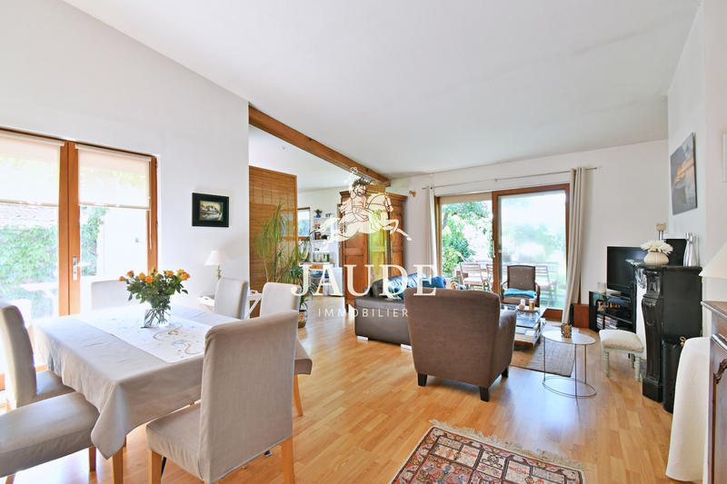 Maison - 140 m² - 5 pièces