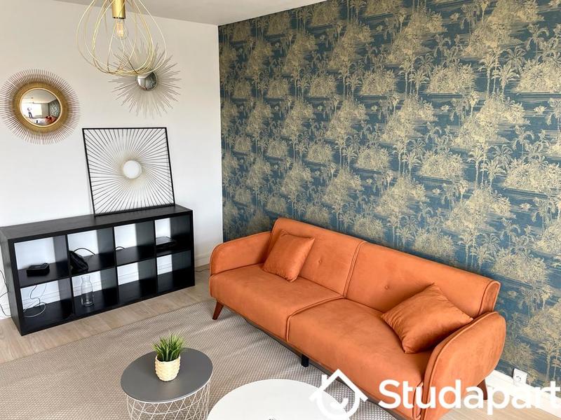 Chambre - 10 m² - 1 pièce