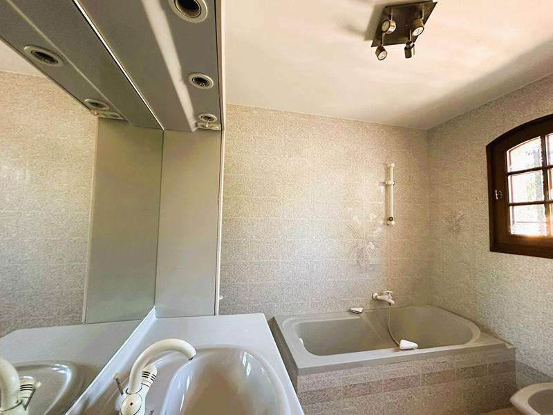 Maison - 152 m² - 6 pièces