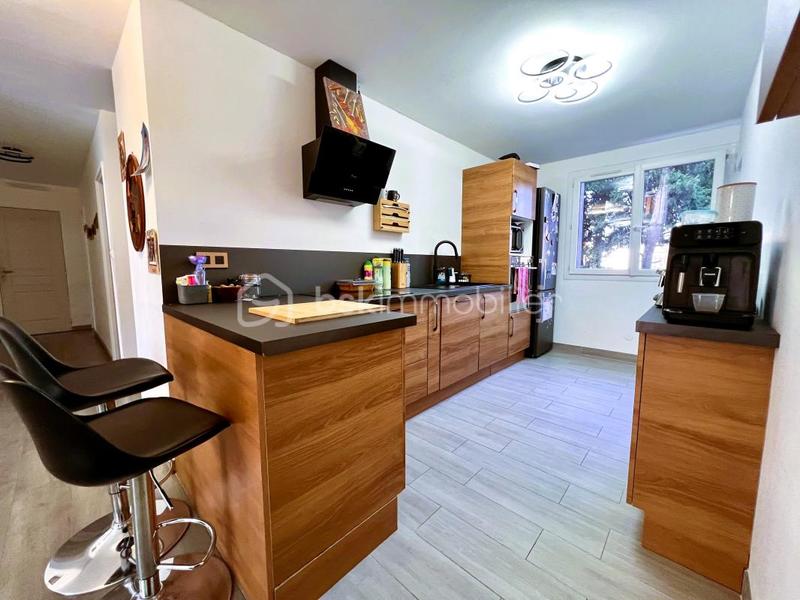 Appartement - 102 m² - 5 pièces