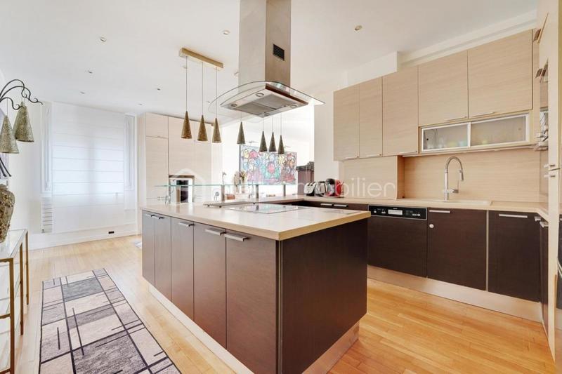 Appartement - 83 m² - 3 pièces