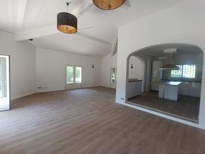 Appartement - 160 m² - 4 pièces