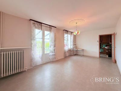 Maison - 86 m² - 4 pièces