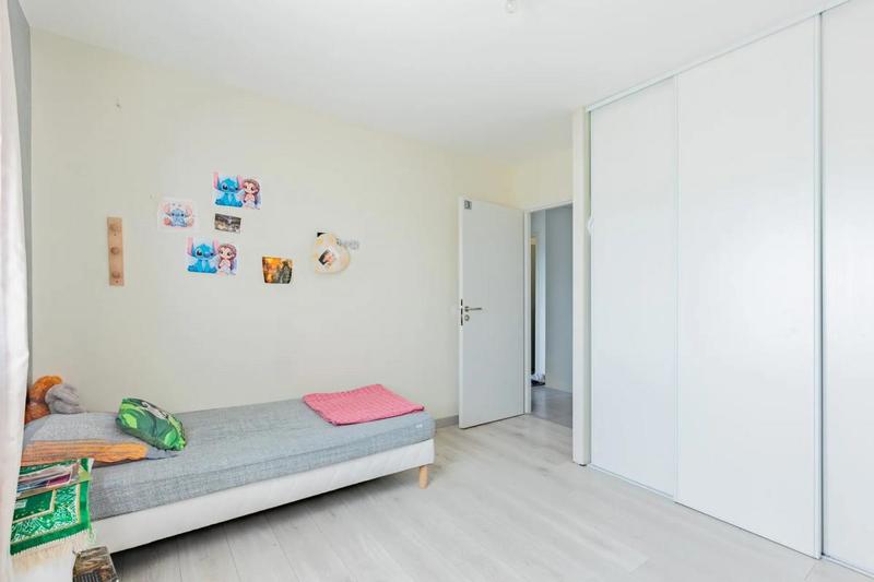 Maison - 170 m² - 12 pièces