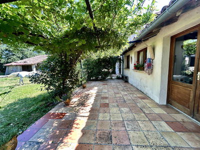 Maison - 380 m² - 10 pièces