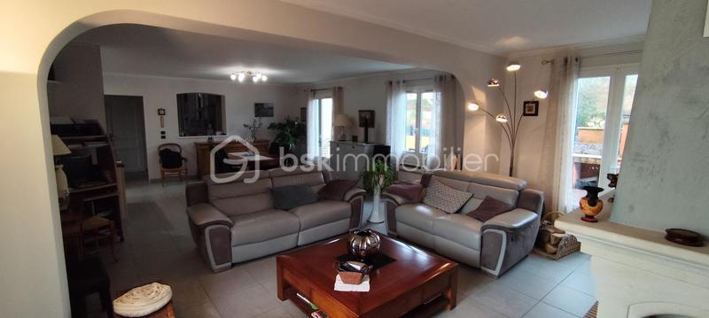 Maison traditionnelle - 104 m² - 5 pièces