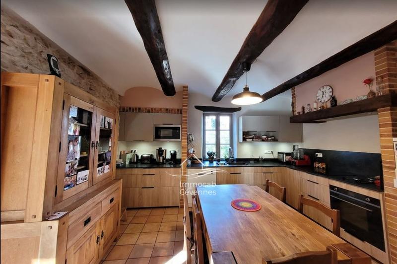 Mas - 390 m² - 12 pièces