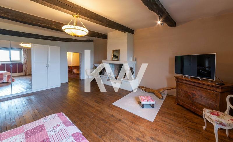 Maison ancienne - 179 m² - 6 pièces
