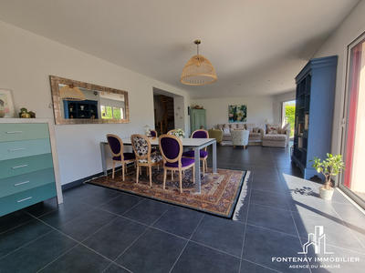 Maison contemporaine - 226 m² - 8 pièces