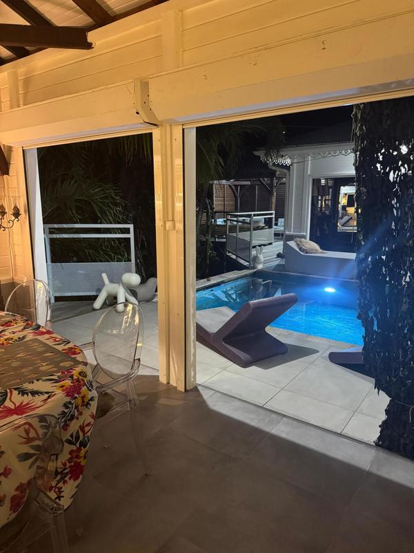 Maison - 140 m² - 5 pièces