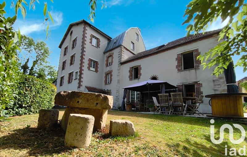 Maison - 700 m² - 24 pièces