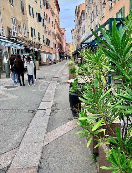 Studio - 27 m² - 1 pièce