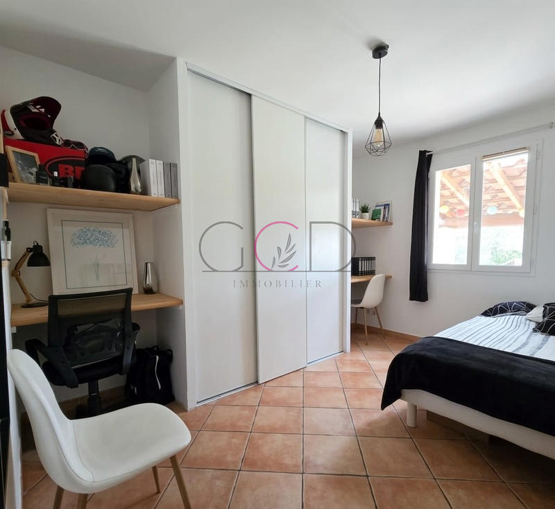 Villa - 105 m² - 5 pièces