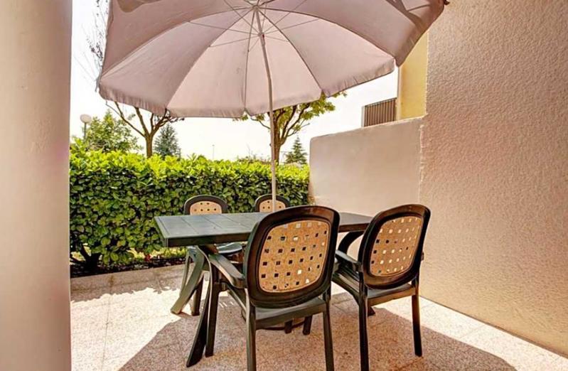 Hôtel particulier - 1 216 m² - 60 pièces