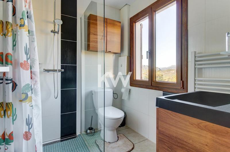 Maison - 155 m² - 9 pièces