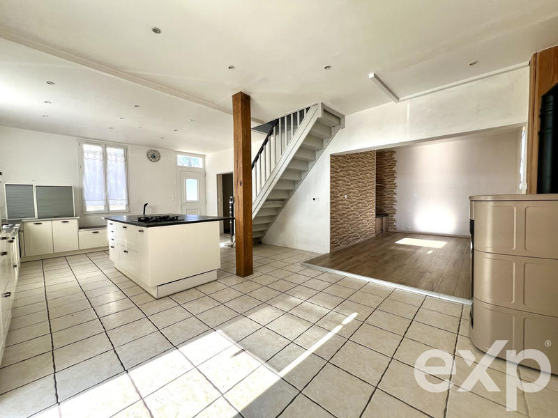 Maison - 111 m² - 5 pièces