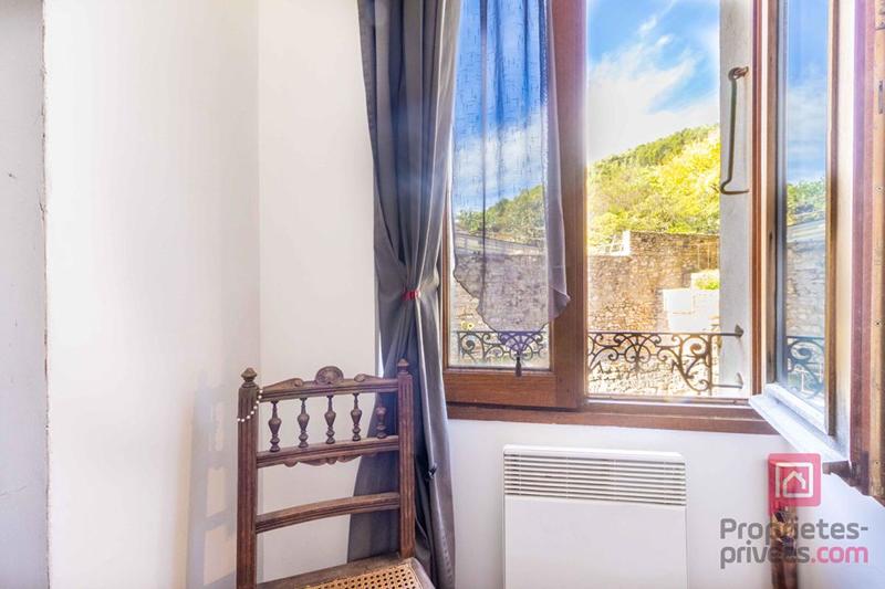 Maison de village - 100 m² - 4 pièces