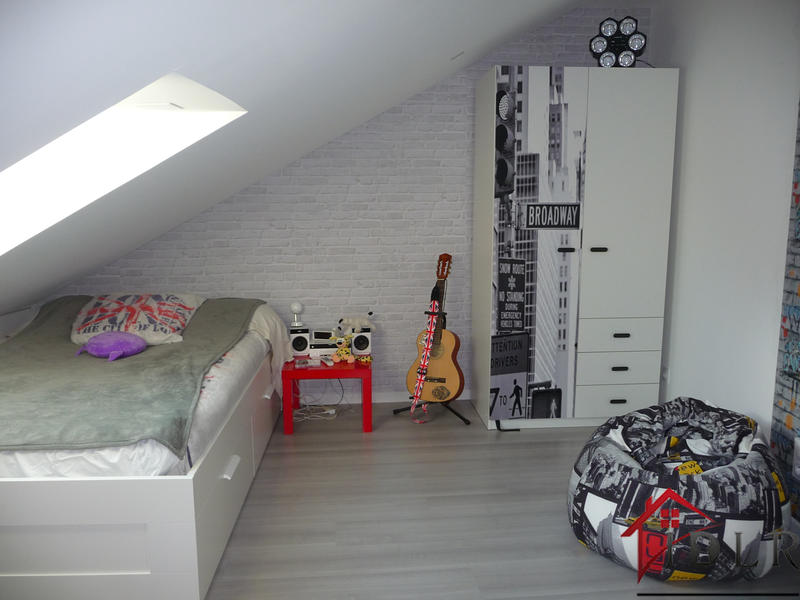 Propriété - 355 m² - 17 pièces