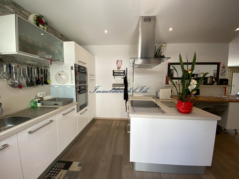 Maison - 158 m² - 6 pièces