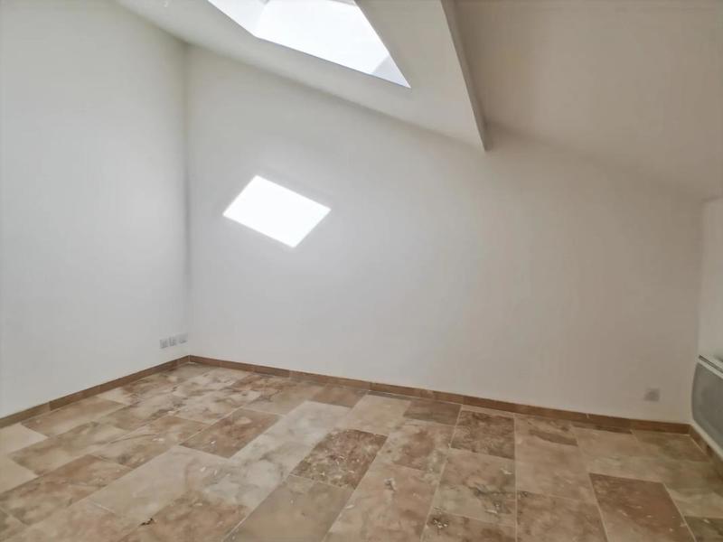 Maison - 536 m² - 6 pièces