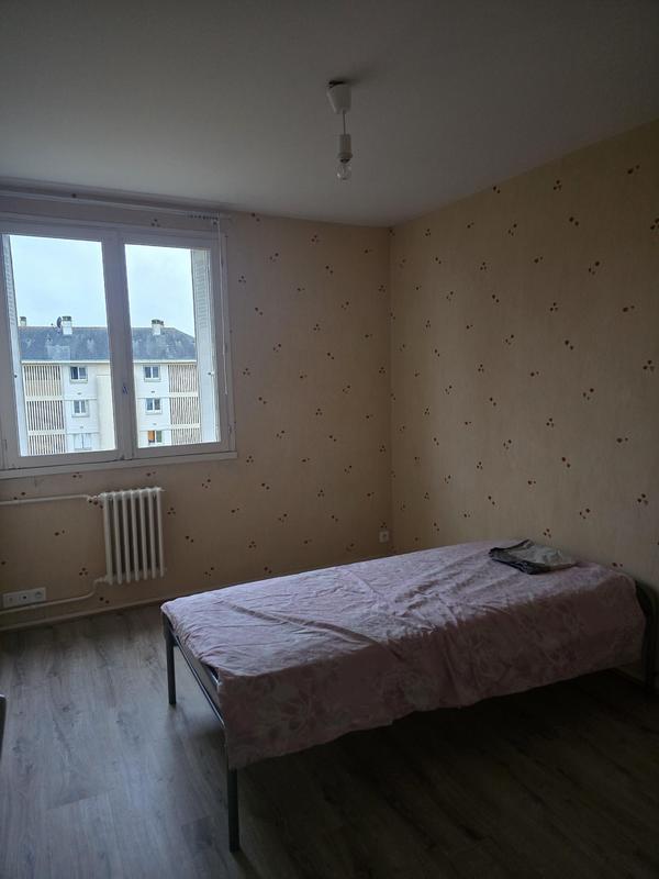 Appartement - 85 m² - 7 pièces