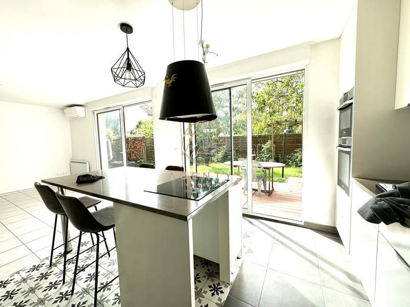 Maison - 140 m² - 6 pièces