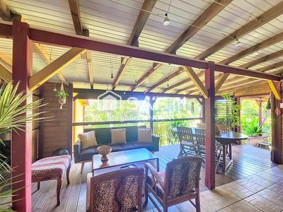 Maison - 367 m² - 11 pièces