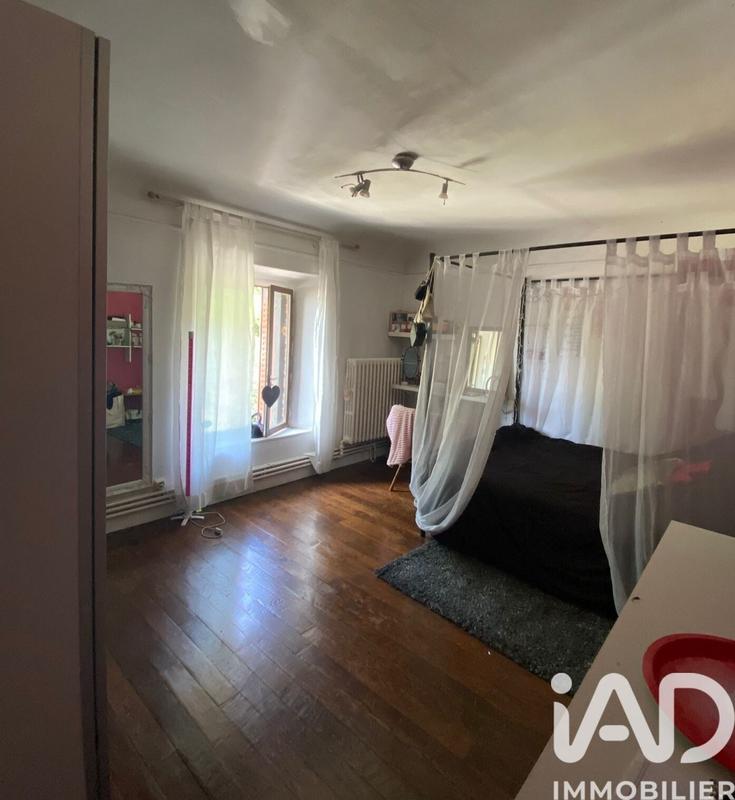 Maison - 326 m² - 10 pièces