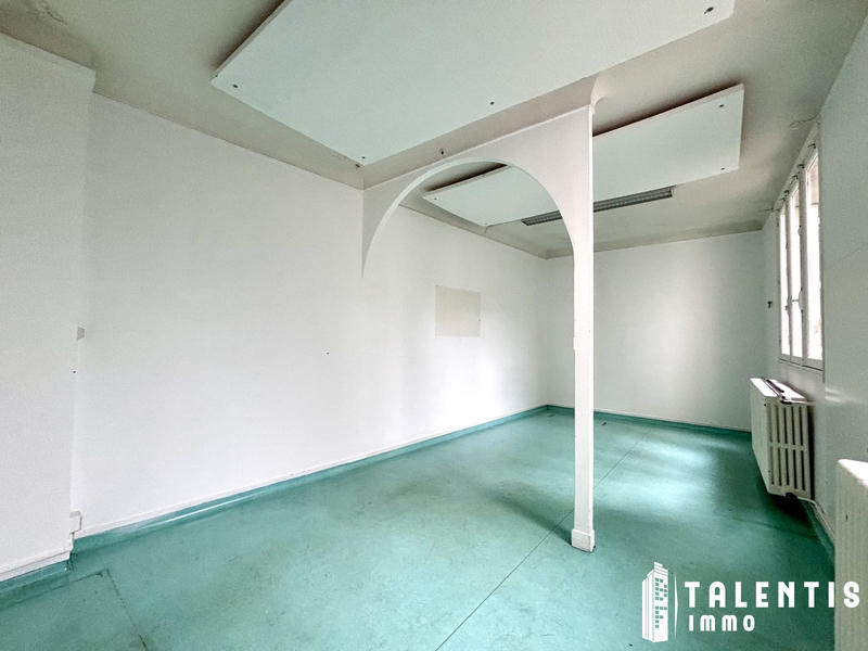 Maison - 209 m² - 12 pièces