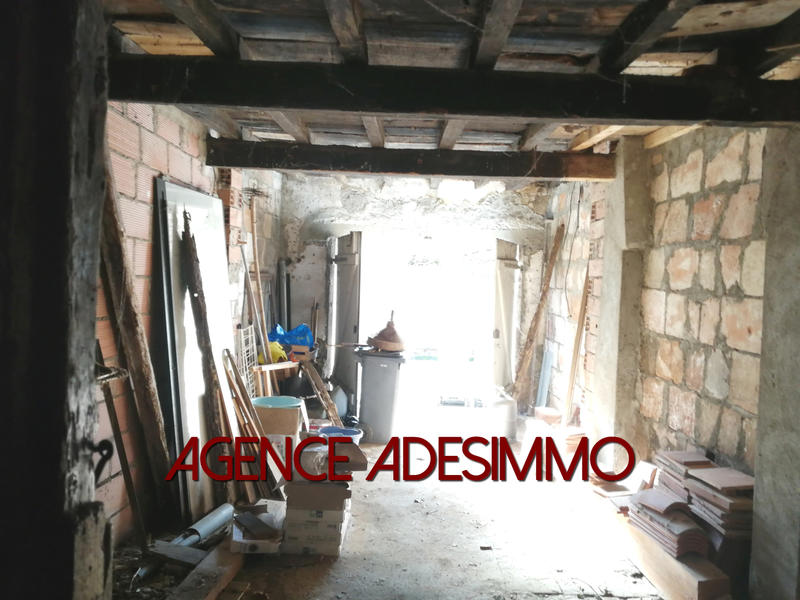 Parking / Garage - 40 m²