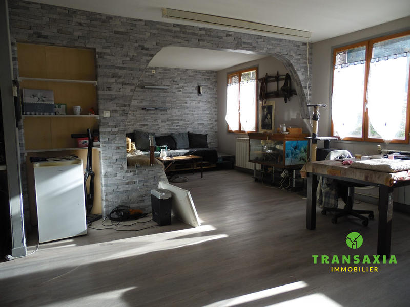 Maison contemporaine - 209 m² - 10 pièces