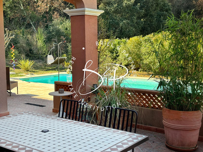 Maison - 150 m² - 5 pièces