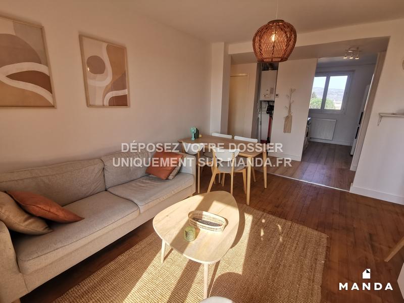 Chambre - 10 m² - 4 pièces