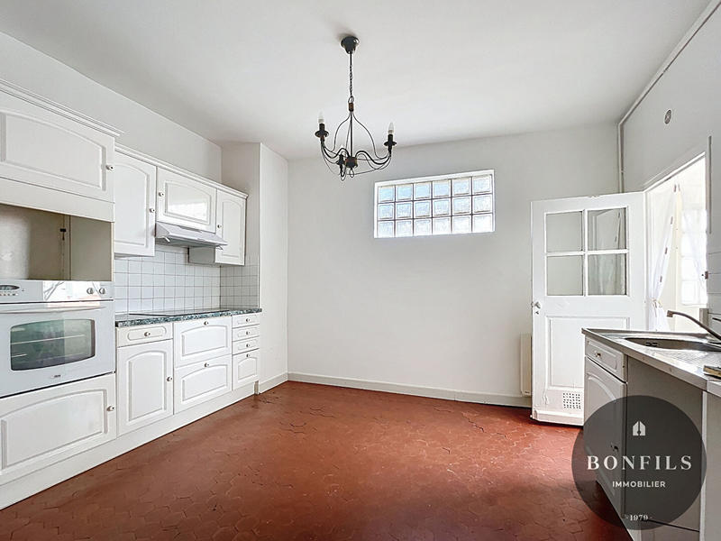 Appartement - 83 m² - 3 pièces