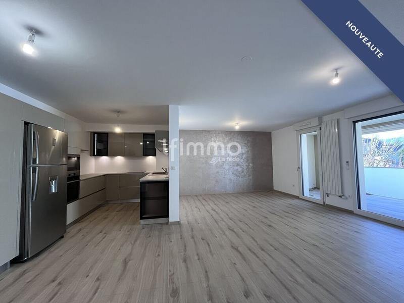 Appartement - 90 m² - 4 pièces