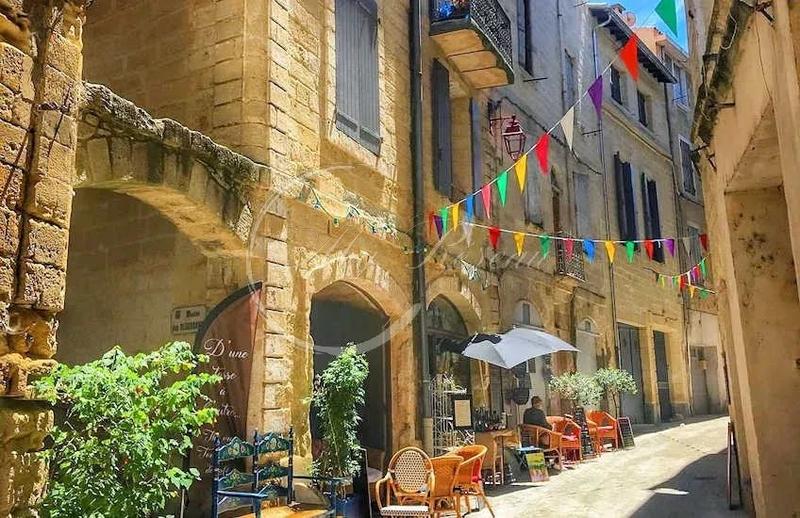 Propriété - 210 m² - 5 pièces