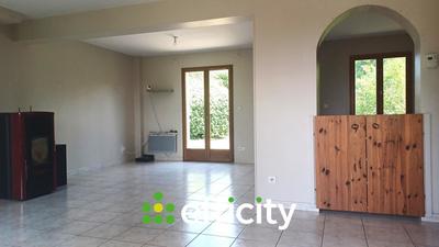 Maison - 120 m² - 7 pièces