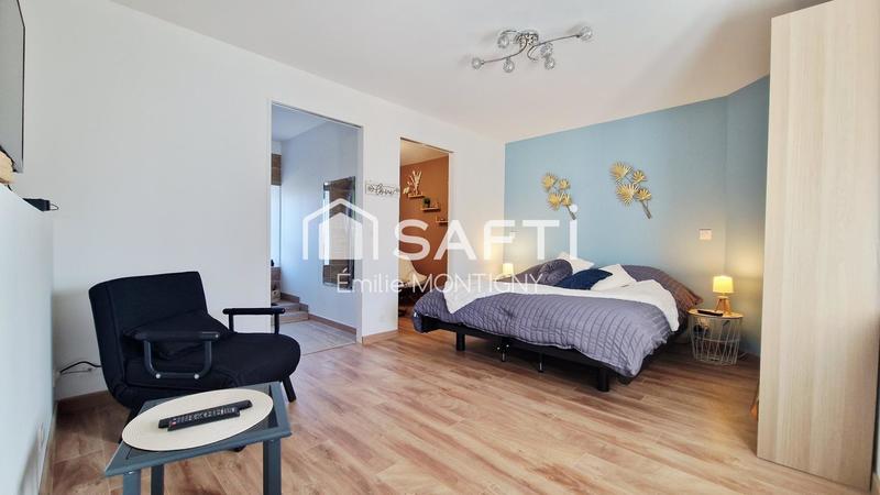 Maison - 233 m² - 9 pièces