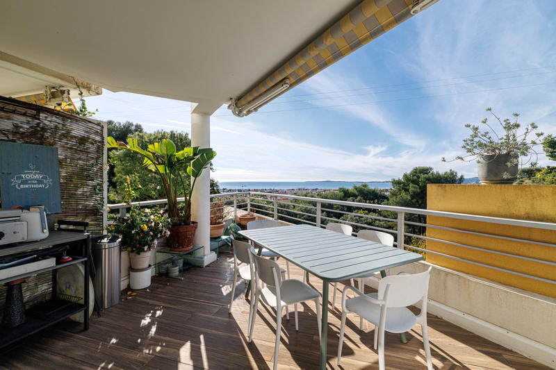 Appartement - 96 m² - 4 pièces