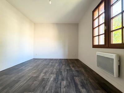 Maison - 147 m² - 7 pièces