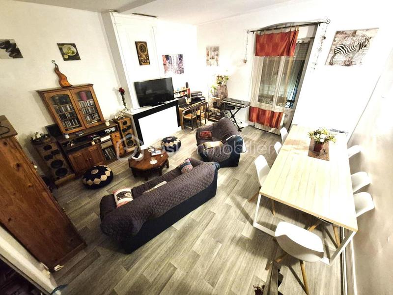 Appartement - 75 m² - 2 pièces