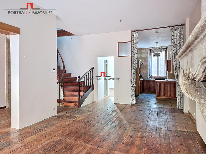 Maison - 134 m² - 8 pièces